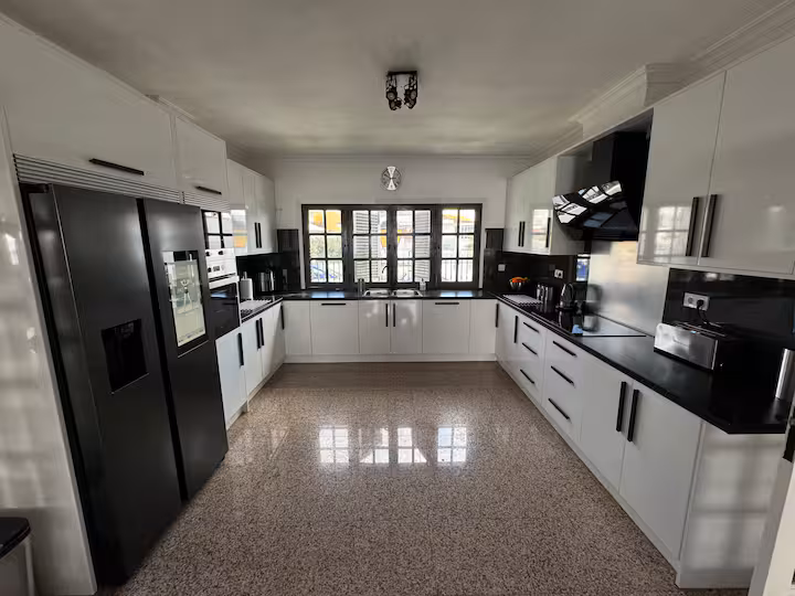 Kitchen 6