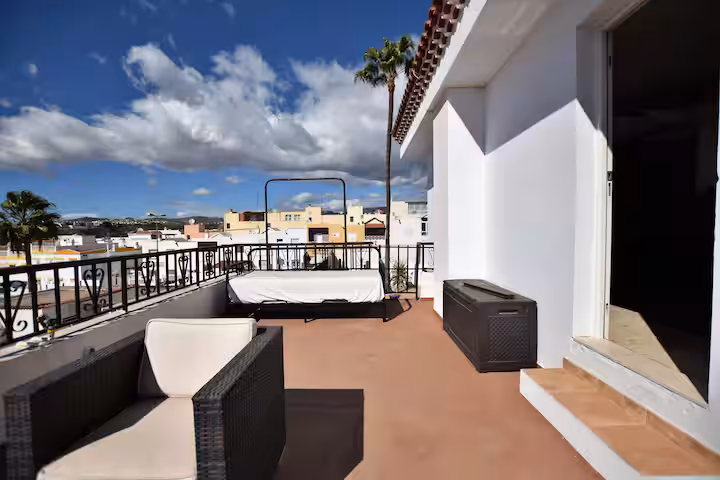 balcony 2