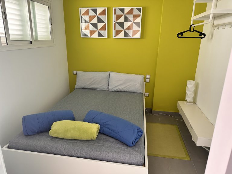 1st Bedroom 768x576