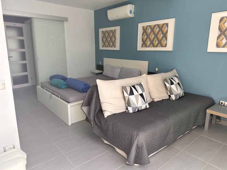 Master Bedroom 768x576